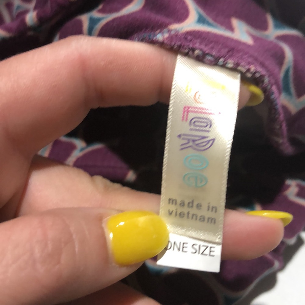LuLaRoe purple geometric leggings size one size - Picture 8 of 9